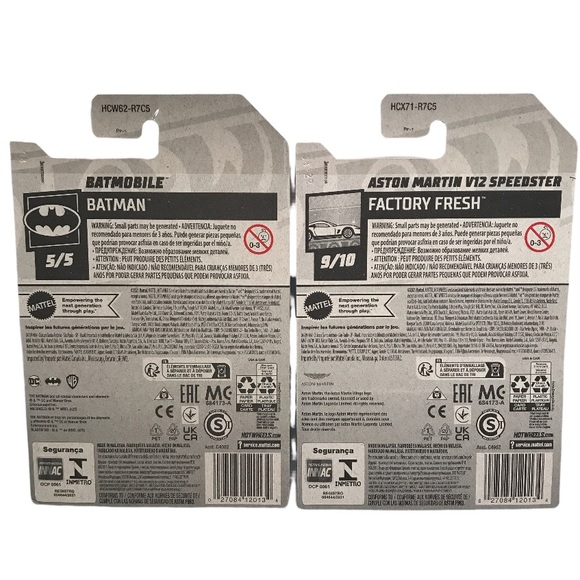 Hot Wheels 2 Car Bundle Batmobile & Aston Martin V12 Speedster New Sealed - Picture 3 of 8